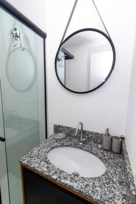 Loft Novinho, Ar Condicionado, Ha 200m Do Metro Bras * São Paulo
